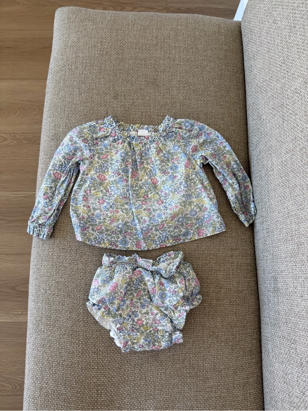 BABY GAP Floral Ruffle Top and Diaper Cover - Pink, Blue, Green